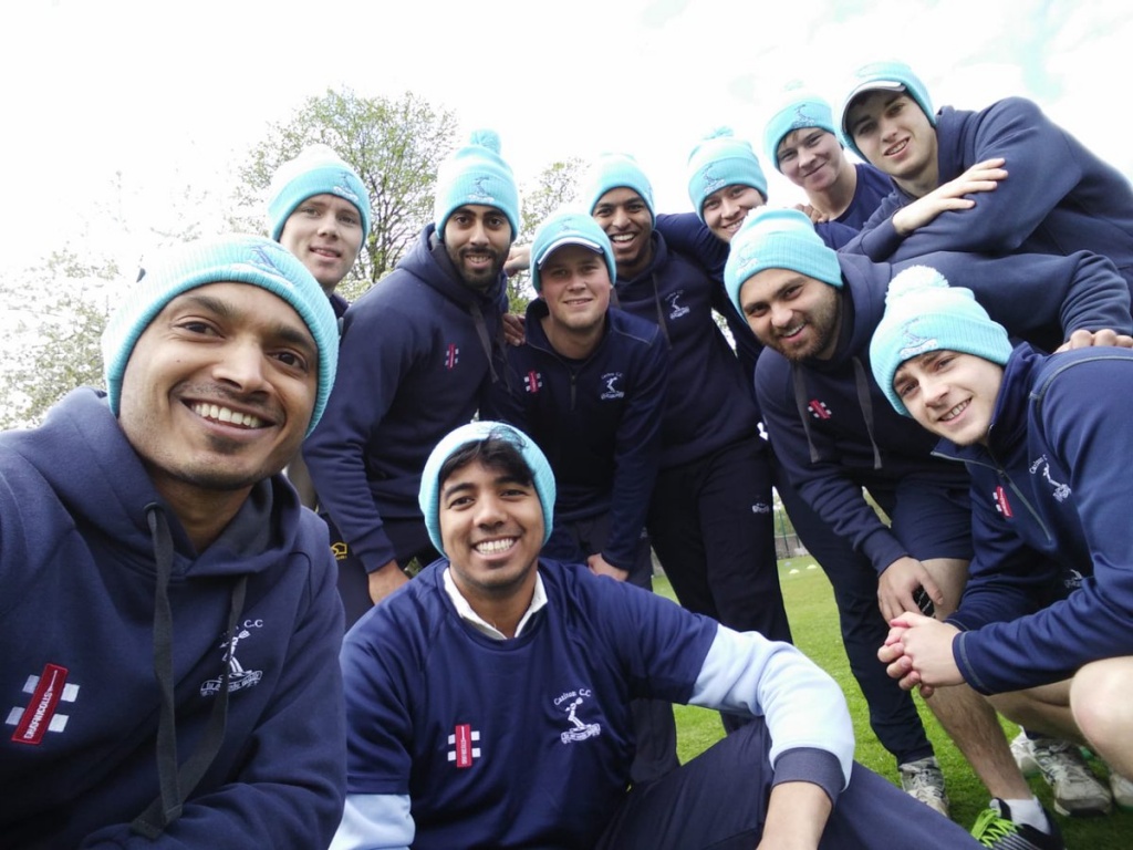 Players sporting beanies for Brain Tumors